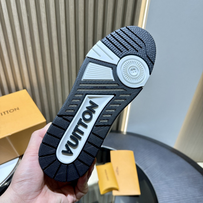 LOU1VTON SNEAKER (crystal)