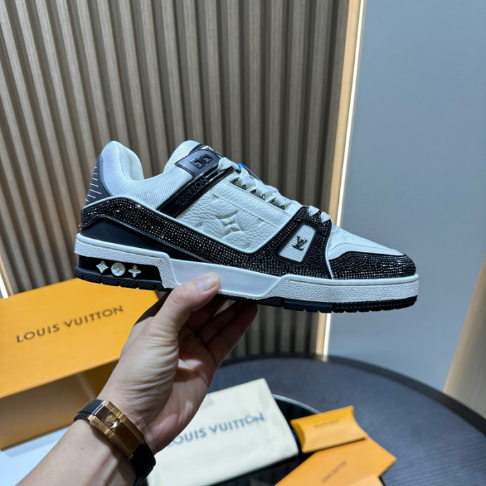 LOU1VTON SNEAKER (crystal)