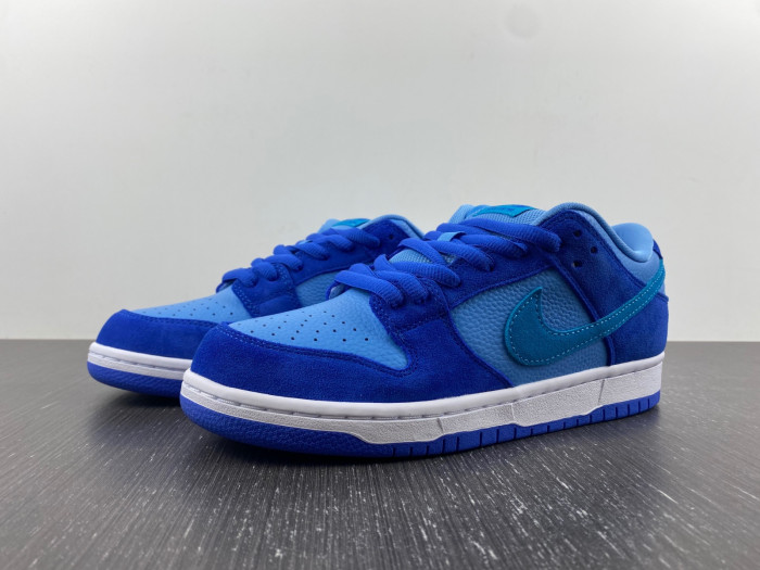 nike sb dunk low "blue raspberry" dm0807-400