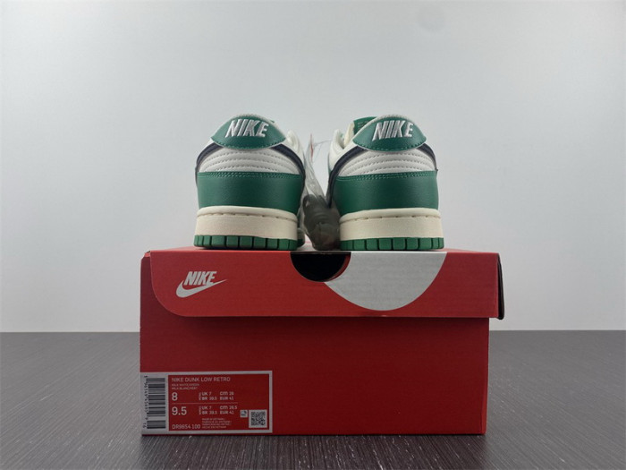 nike dunk low "lottery" green dr9654-100