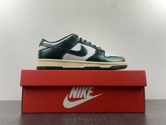 nike dunk low vintage green dq8580-100