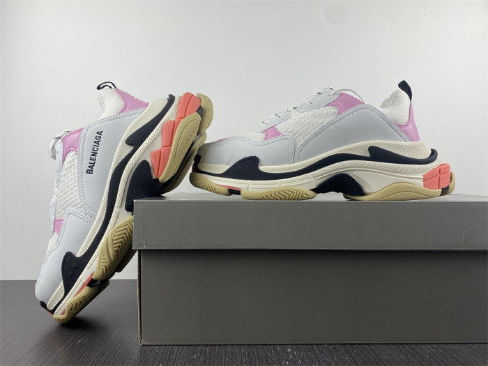 blc* triple s trainer