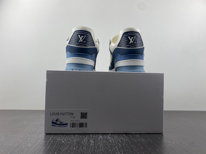 LOU1VTON trainer (EU47)