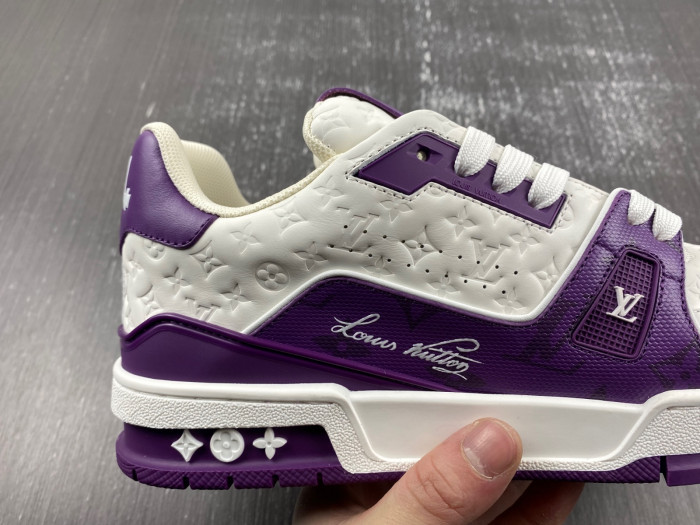 LOU1VTON trainer (EU47)