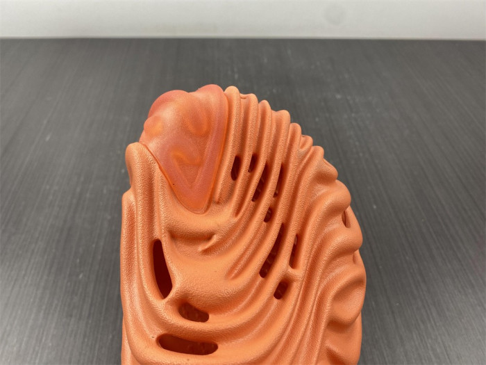 Cr*0*s pollex clog by salehe bembury urchin