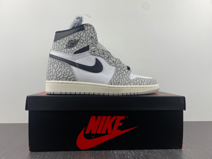 Air Jordan 1 Retro High OG "White Cement" DZ5485-052