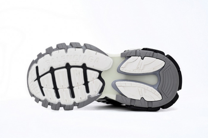 Ba*len*cia*ga track 2 sneaker black and white 568614 w2gn3 1090