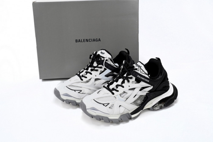 Ba*len*cia*ga track 2 sneaker black and white 568614 w2gn3 1090