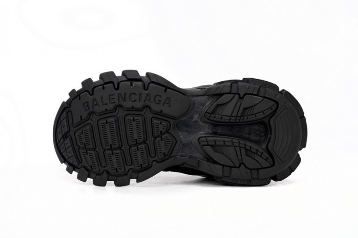 Ba*len*cia*ga tess black and white led 542023 w1gb1 2045