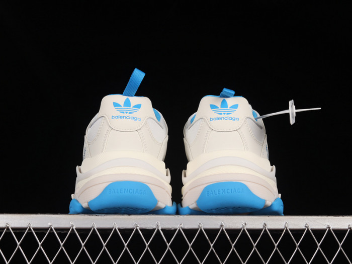 blc* triple s trainer