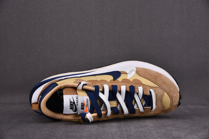 nike vaporwaffle sacai sesame tan navy dd1875-200