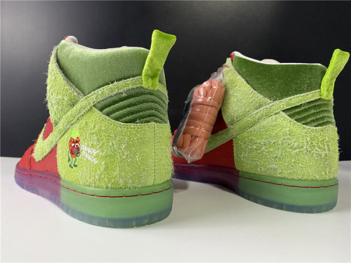 nike sb dunk high strawberry cough - cw7093-600