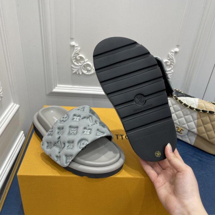 LOU1_TON POOL PILLOW COMFORT MULE (EU35-EU40)