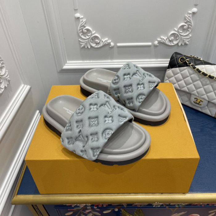 LOU1_TON POOL PILLOW COMFORT MULE (EU35-EU40)