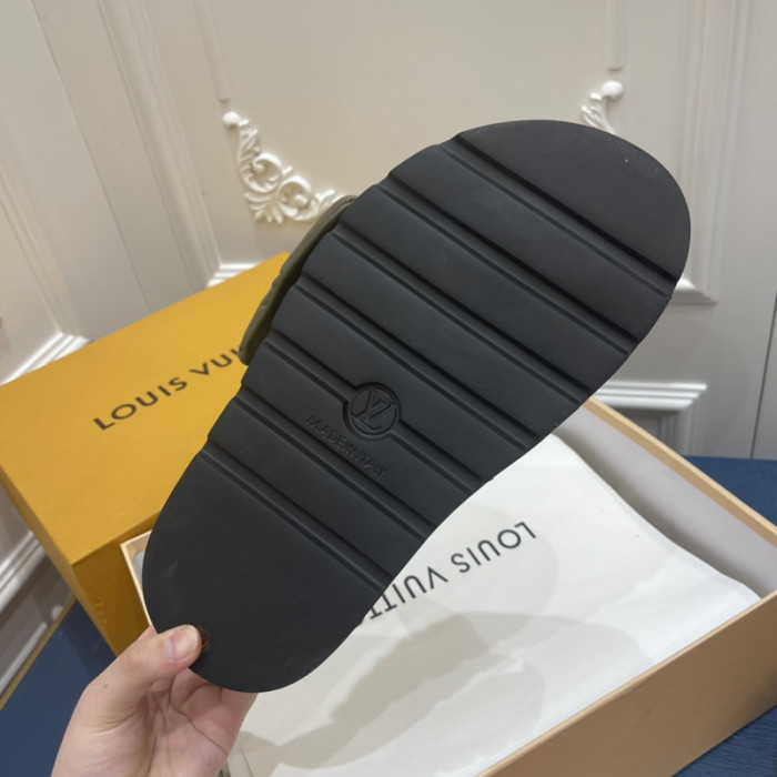 LOU1_TON POOL PILLOW COMFORT MULE (EU35-EU40)