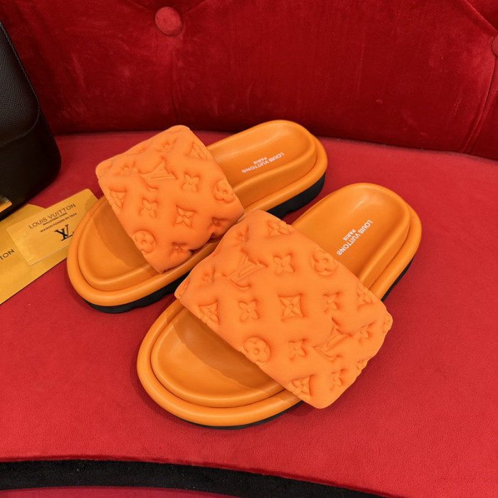 LOU1_TON POOL PILLOW COMFORT MULE (EU35-EU40)