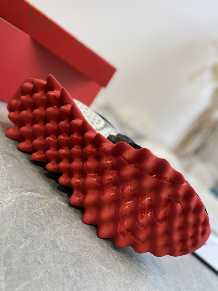 CHRISTIAN LOUBOUT1N Loubishark man (CUSTOMIZE)